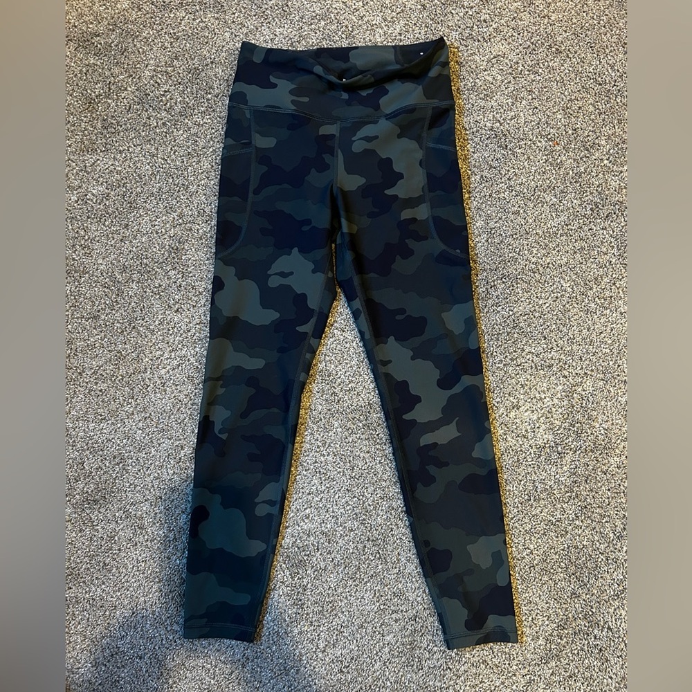 Old Navy Powersoft Leggings Camouflage Leggings